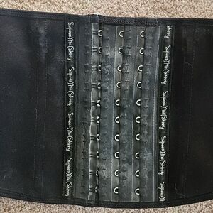 Black SqueezMeSkinny Waist Trainer